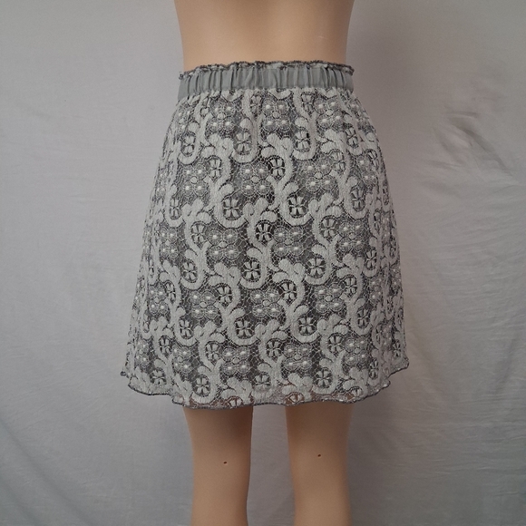 J. Crew Gray and White Lace Mini Skirt Size 0 - Picture 8 of 16